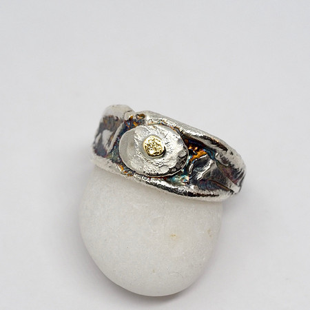 Artifact Ring