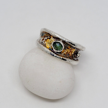 Artifact Ring