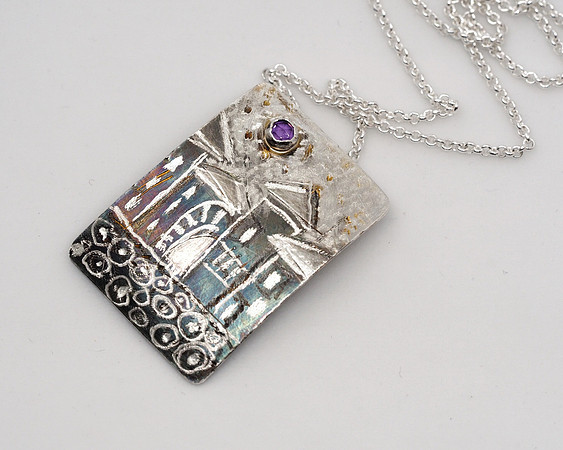 Old Town Pendant